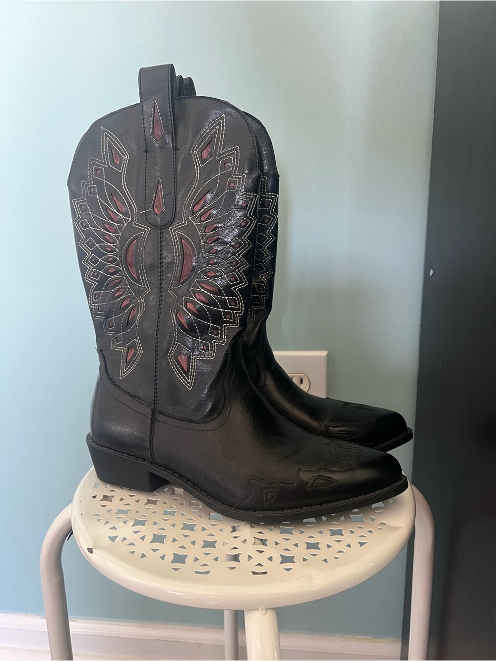 NWOT Coconuts Black Women's Western Cowboy Boots with Red Inlay